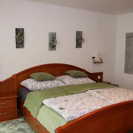 Bluetenhof Apartment 
