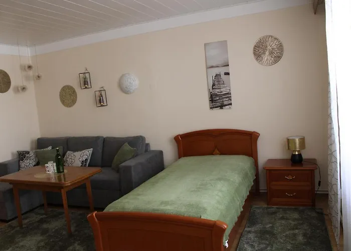 Bluetenhof Apartment \